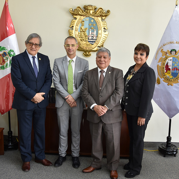 La Universidad de Salamanca e instituciones peruanas crean la Cátedra Perú