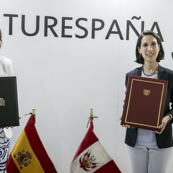 España y Perú firman un MOU en materia turística